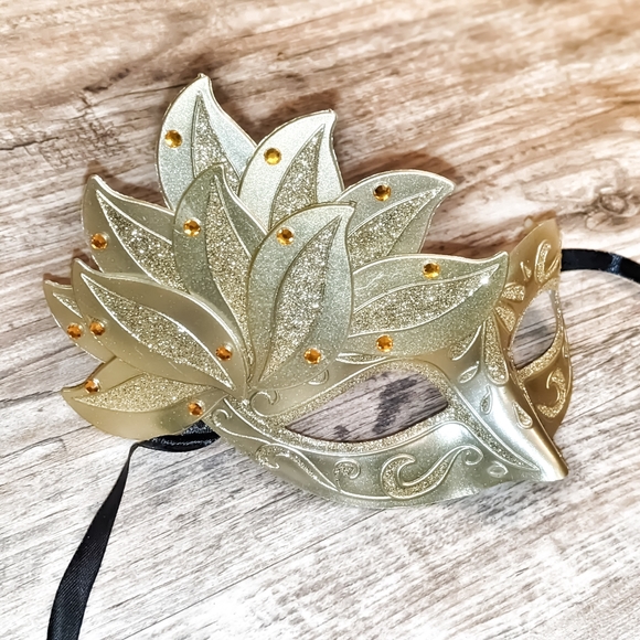 Statement Metallic Masquerade Ball Mask for Ladies in Lovely Gold - Picture 4 of 4